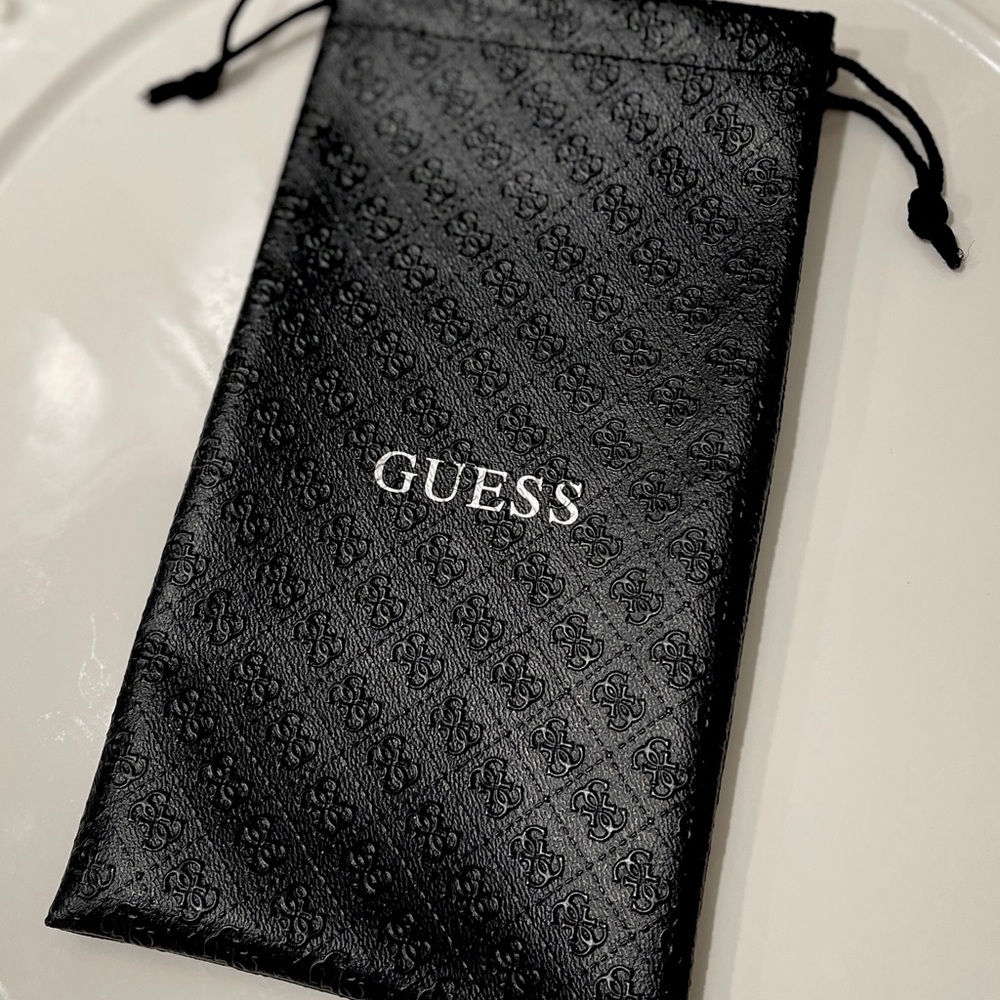 GUESS Embossed Logo Pouch - Picture 3 of 4